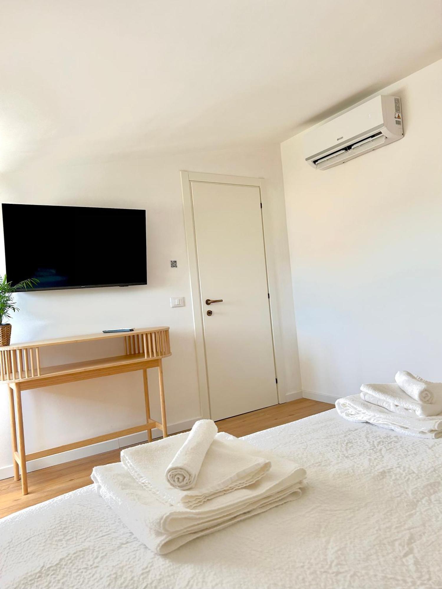 La Mansarda Sul Mare Apartment มอนเตซิลวาโน ภายนอก รูปภาพ